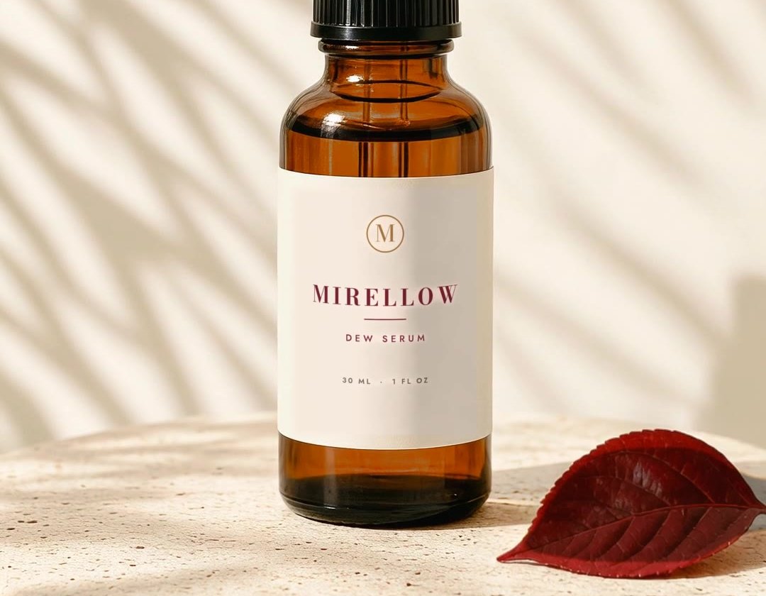 Close-up of the Mirellow Dew Serum label